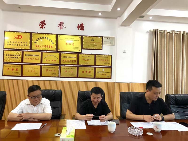 招聘会2.jpg